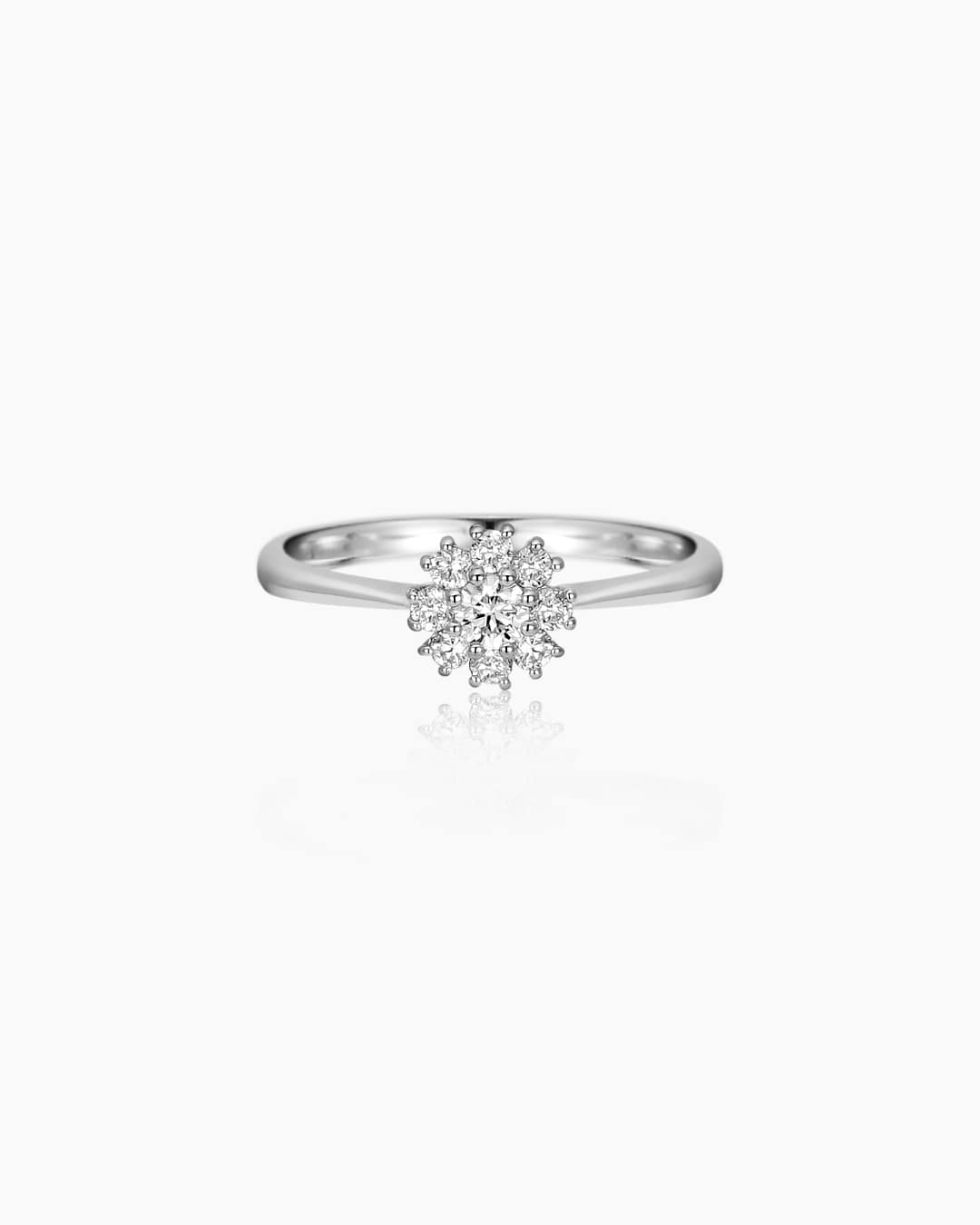 랩다이아몬드가 세팅된 반지이다.